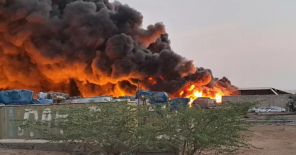 Fire destroys hundreds of shelters in Sudan Darfur camp