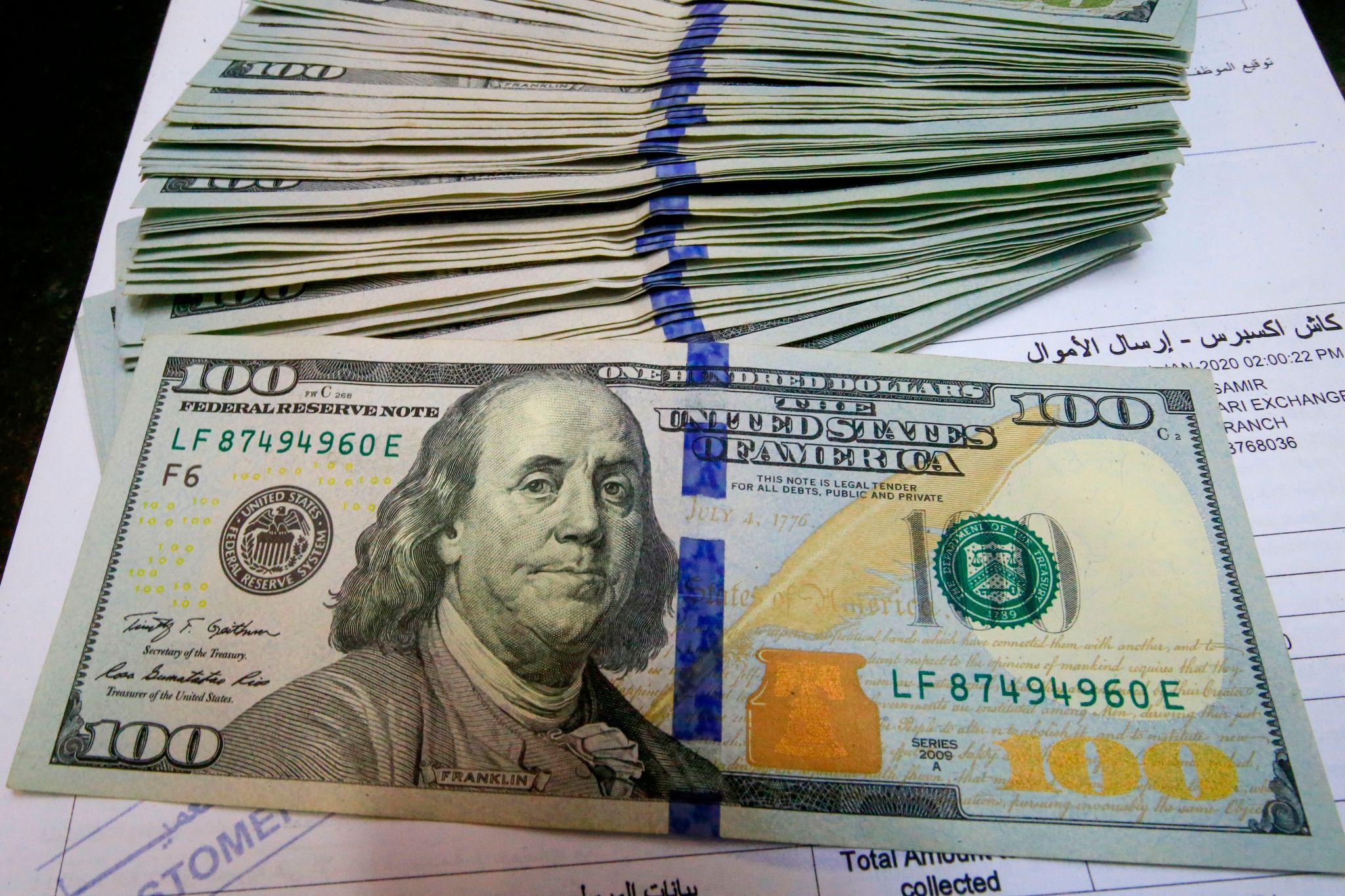 Sudanese pound hits record low, approaches 6,000 per US dollar