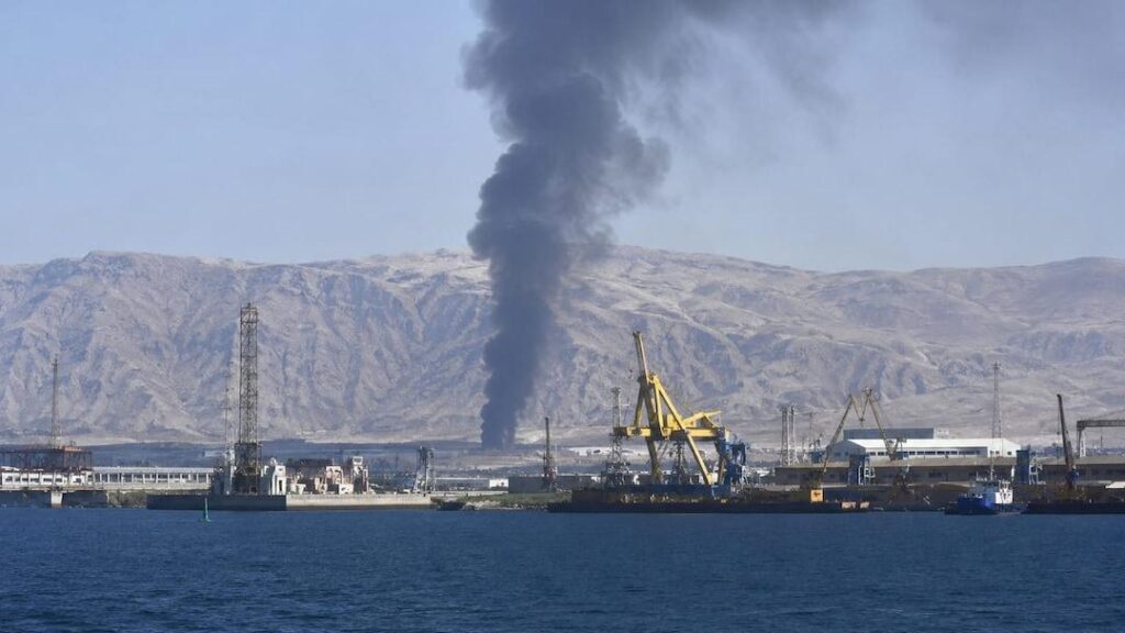 Iran, US escalate strikes as prisoner release offers path to climbdown