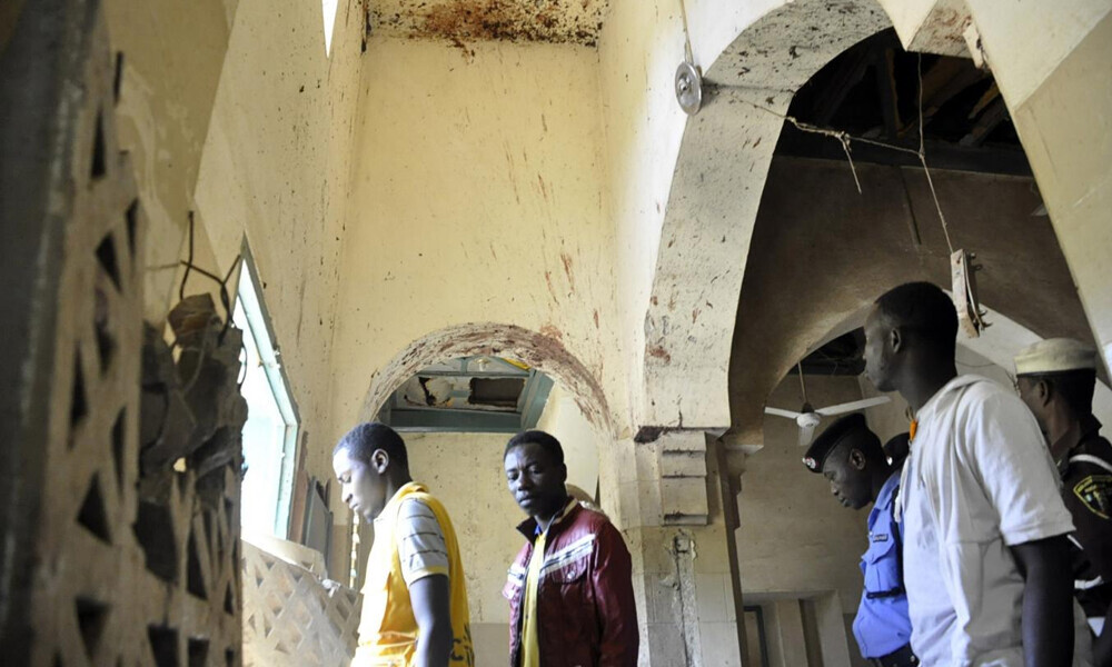 Video appears to show 600 abducted after Nigeria mosque attack