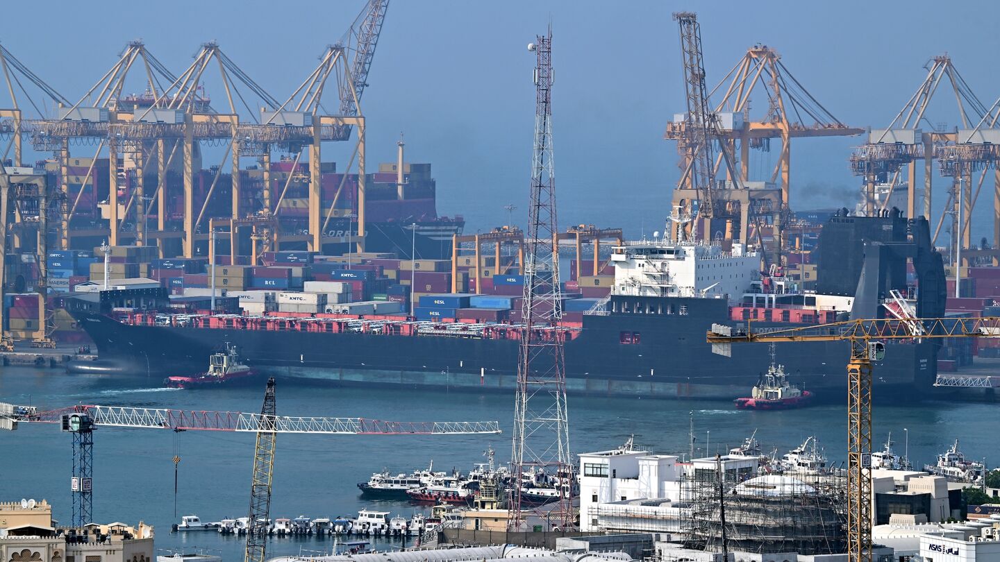 UAE halts trade with Iran after missile attack near country