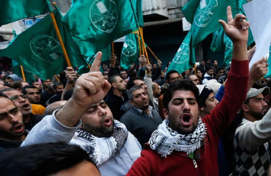Former CIA analyst warns of Muslim Brotherhood influence in US