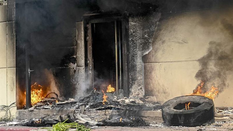 At least 17 killed in school fire in eastern Congo