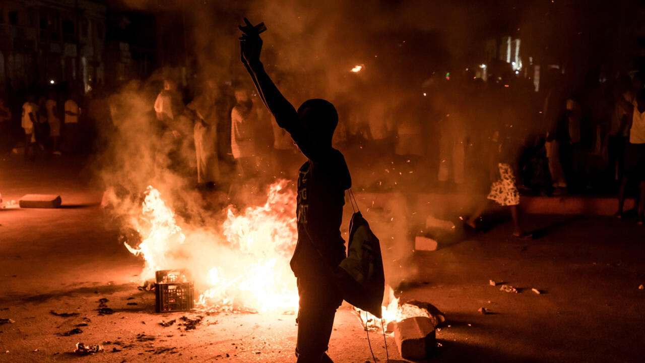 Gambia’s Barrow urges calm after violent blackout protests