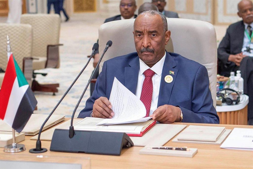 Sudan calls emergency economic meeting over currency collapse