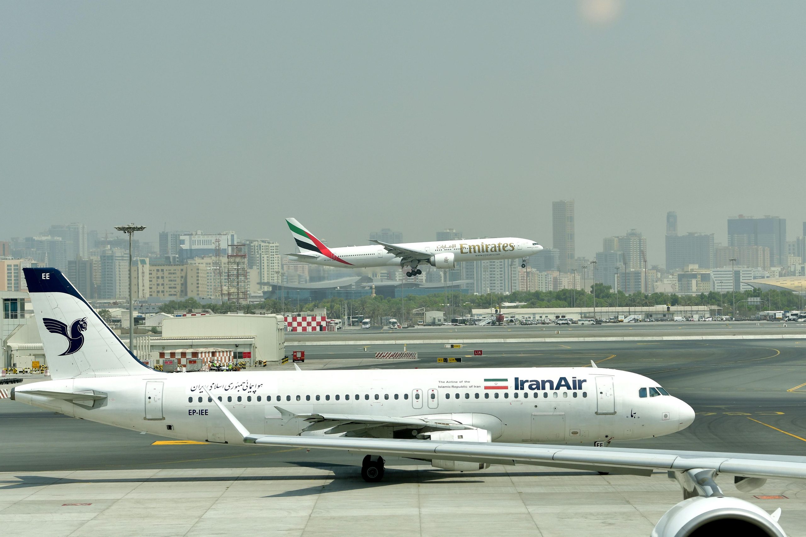 UAE suspends Iranian airline flights amid US sanctions