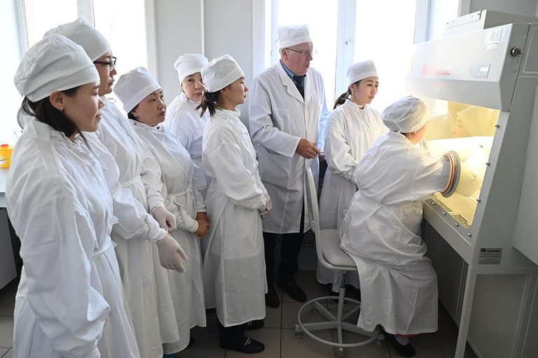 Suspected plague death triggers hospital quarantines in Russia - The ...