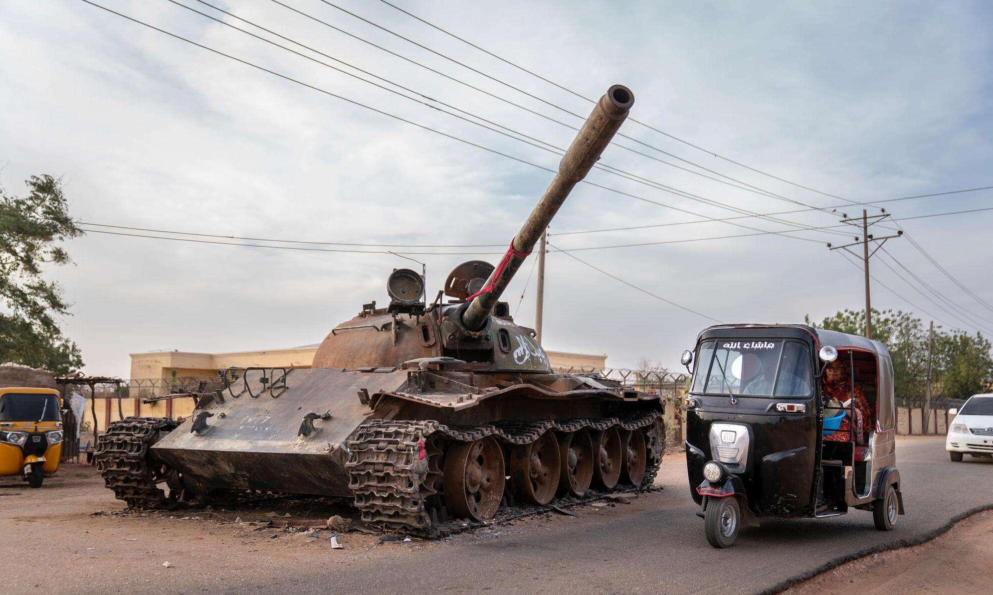 Army-aligned forces advance to within 40 km of El Geneina