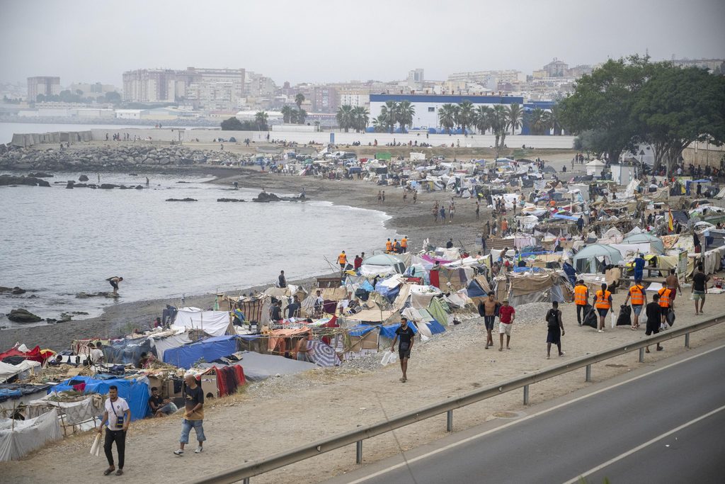 Spanish police clear Ceuta migrant camp ahead of royal visit