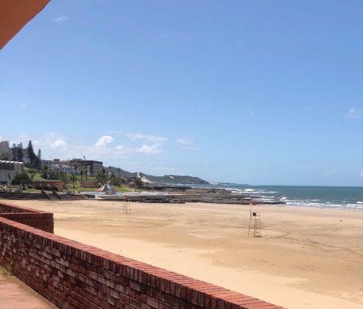 Shark attack kills woman at South African beach