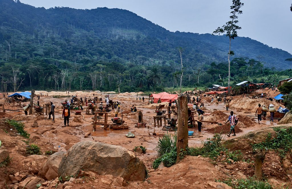 Gold smuggling funds ISIS-linked insurgency in Congo, report finds