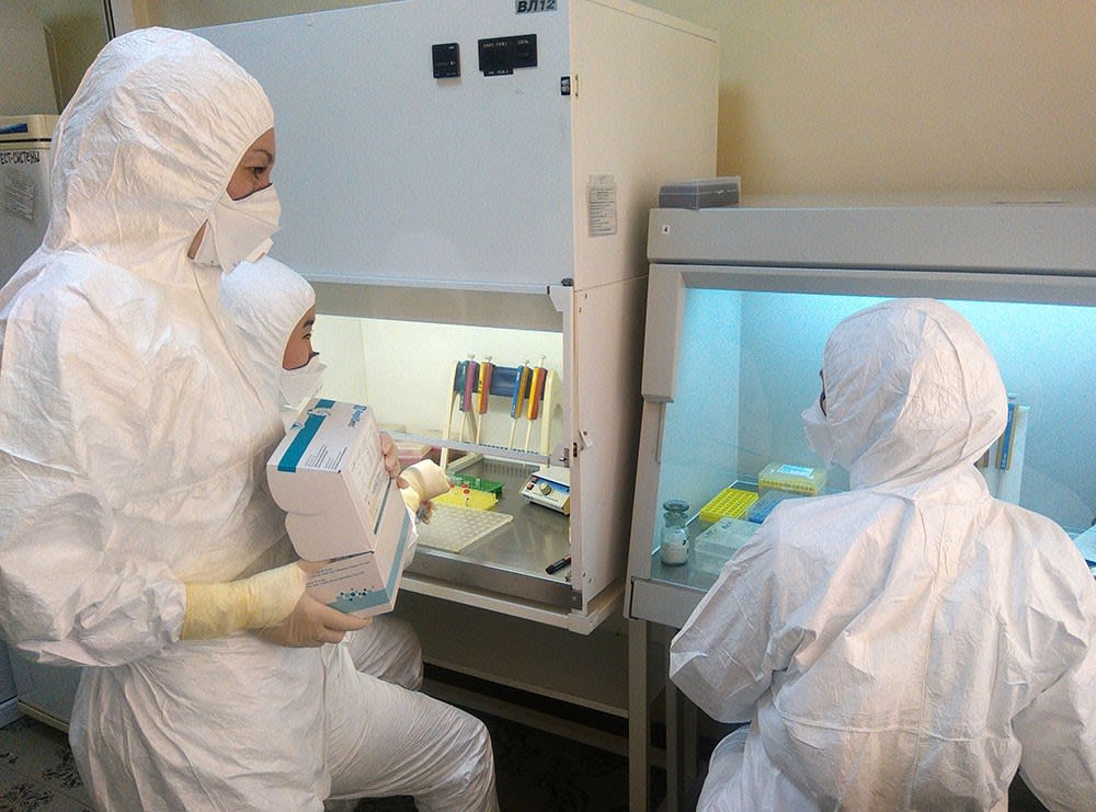 Siberian journalists probe Russian plague lab after scientist’s death