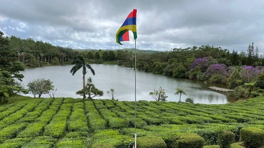 Mauritius lifts curfew after violent protests