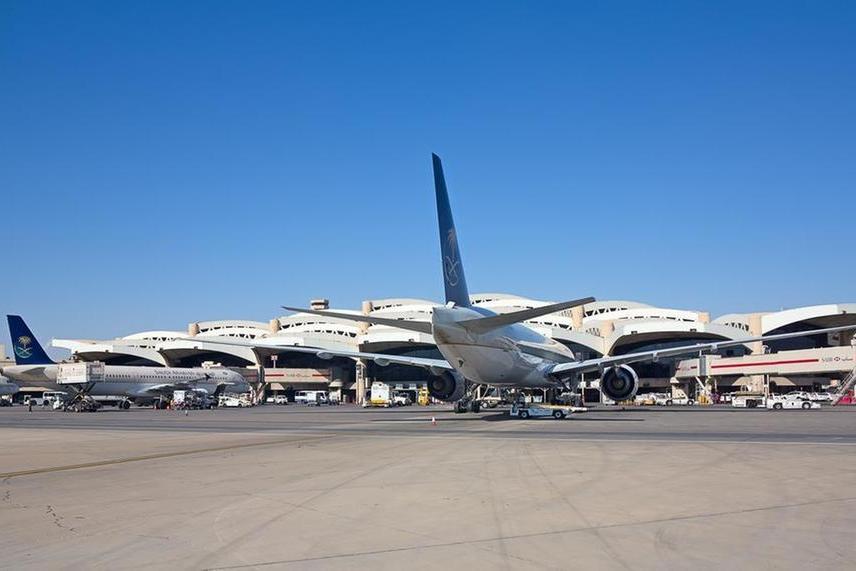 UAE condemns deadly Houthi attacks on Saudi airport