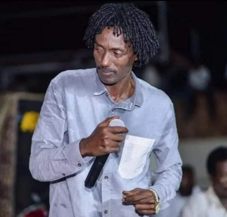 Burhan gifts Sudanese singer luxury SUV for wartime loyalty